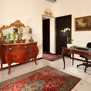 2* Casa de hóspedes Roma Central Guest House